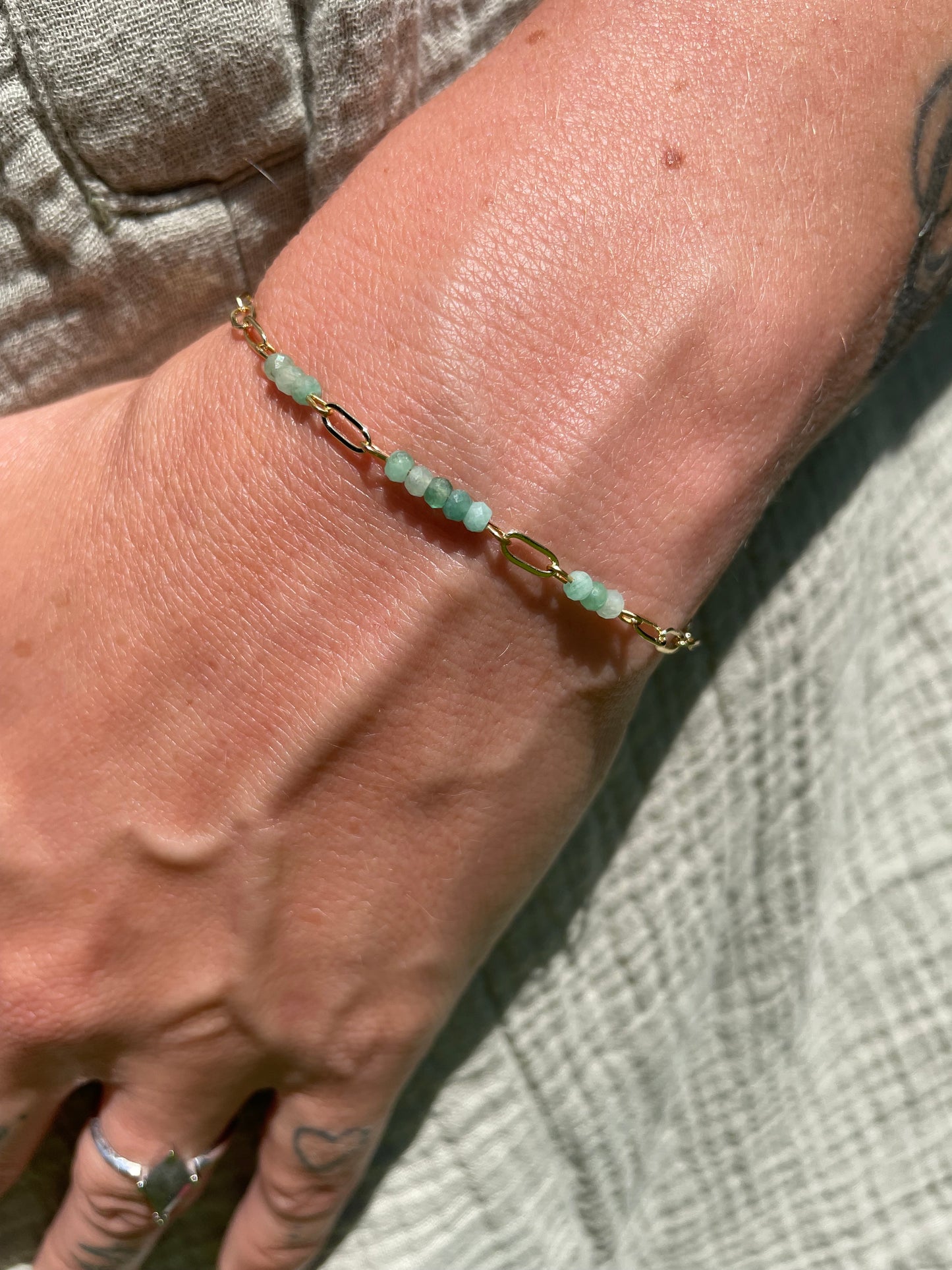 Forêt — Bracelet émeraude naturelle plaqué or 14k