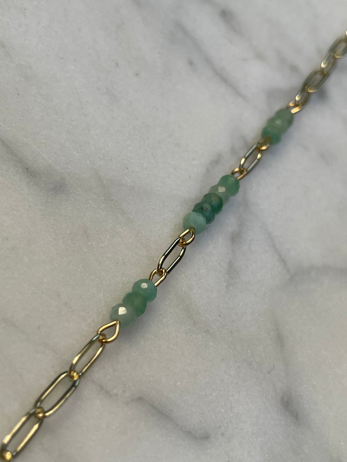 Forêt — Bracelet émeraude naturelle plaqué or 14k
