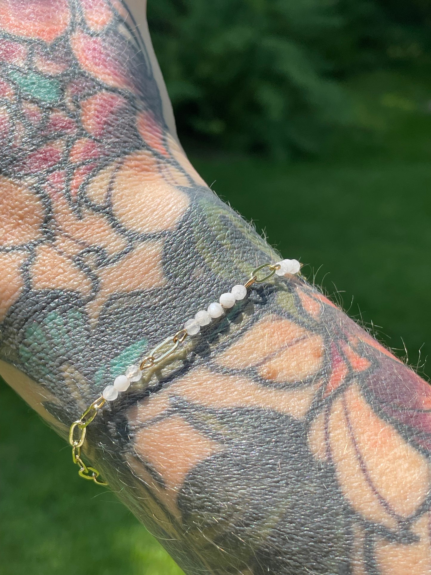 Pure — Bracelet pierre de lune naturelle plaqué or 14k