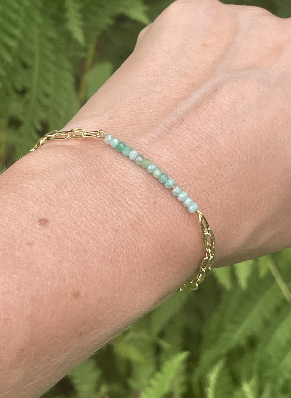 Clairière — Bracelet émeraude naturelle plaqué or 14k